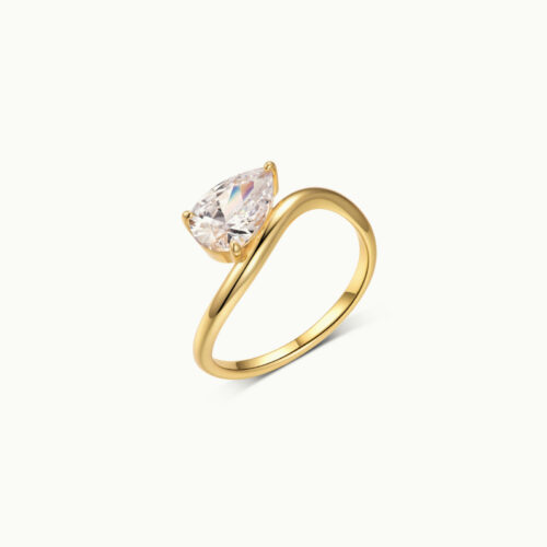 Luméne Pear Shape Solitaire Ring